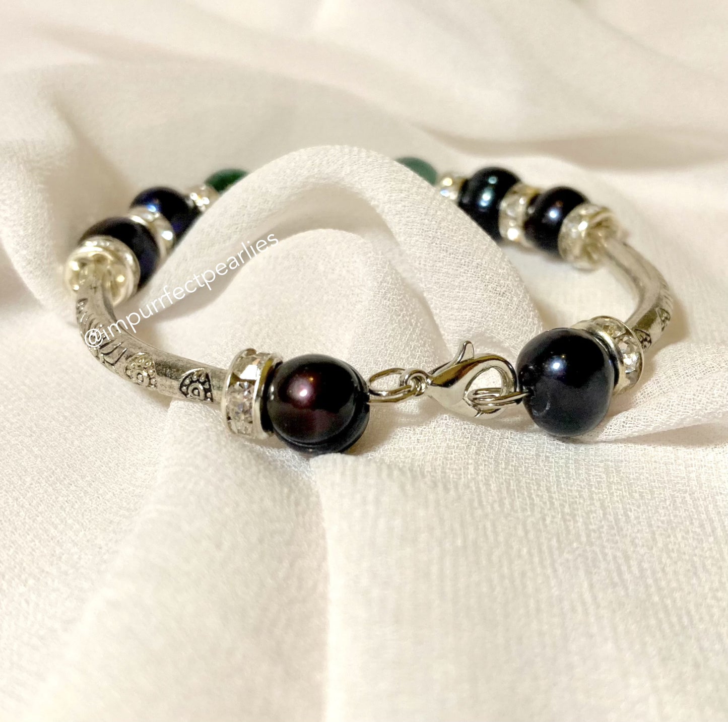 Freshwater White pearls with faux jade for adults