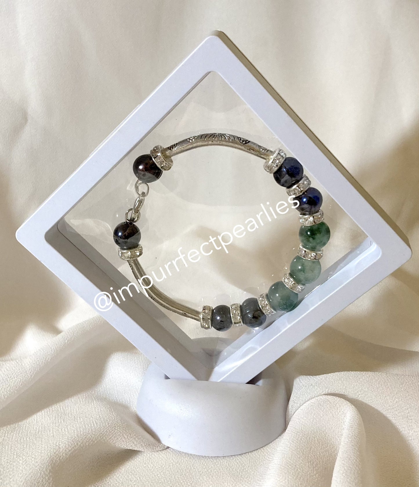 Freshwater White pearls with faux jade for adults
