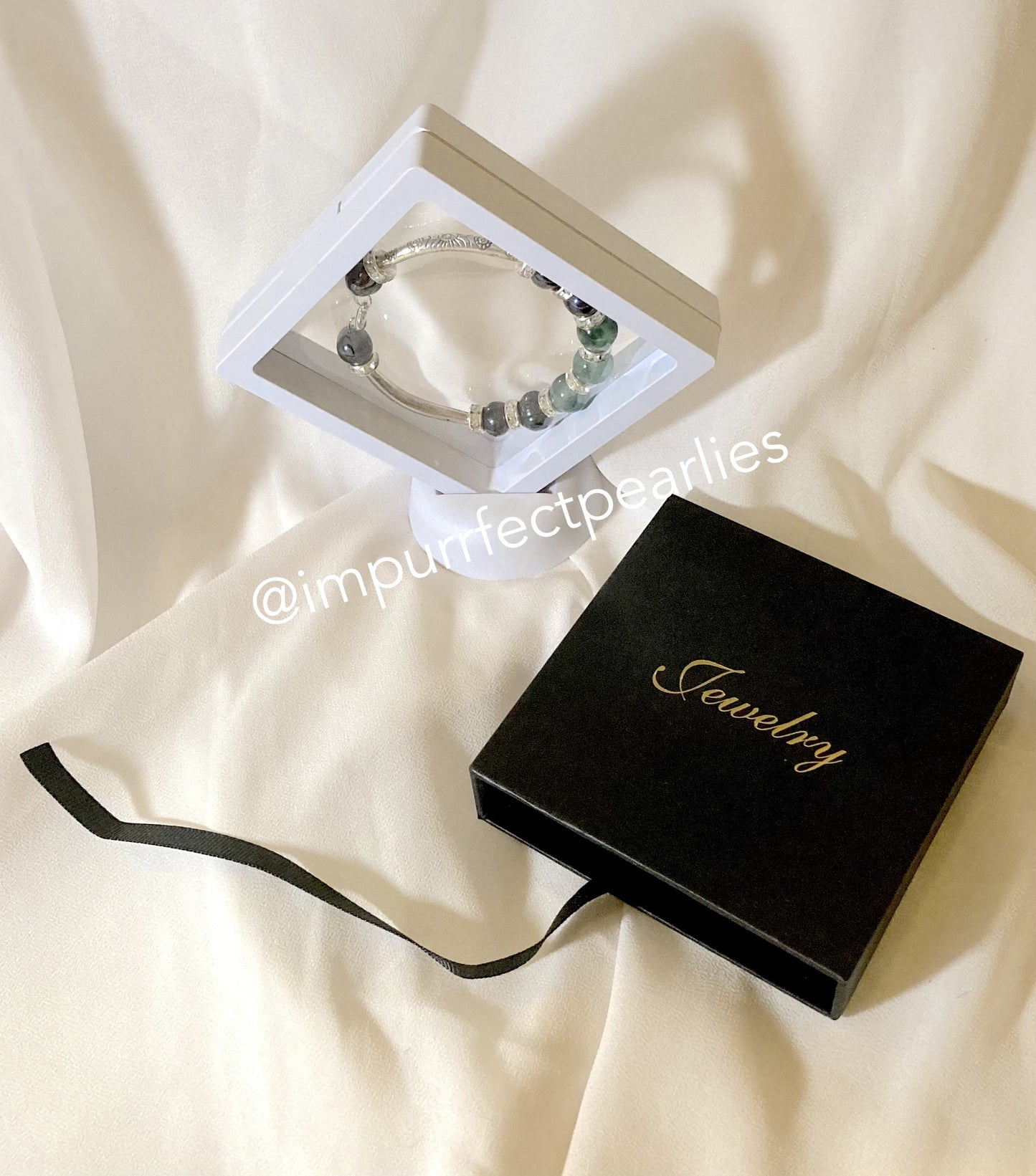 Freshwater White pearls with faux jade for adults