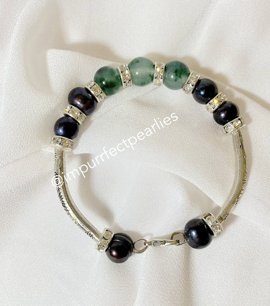 Freshwater White pearls with faux jade  for adults