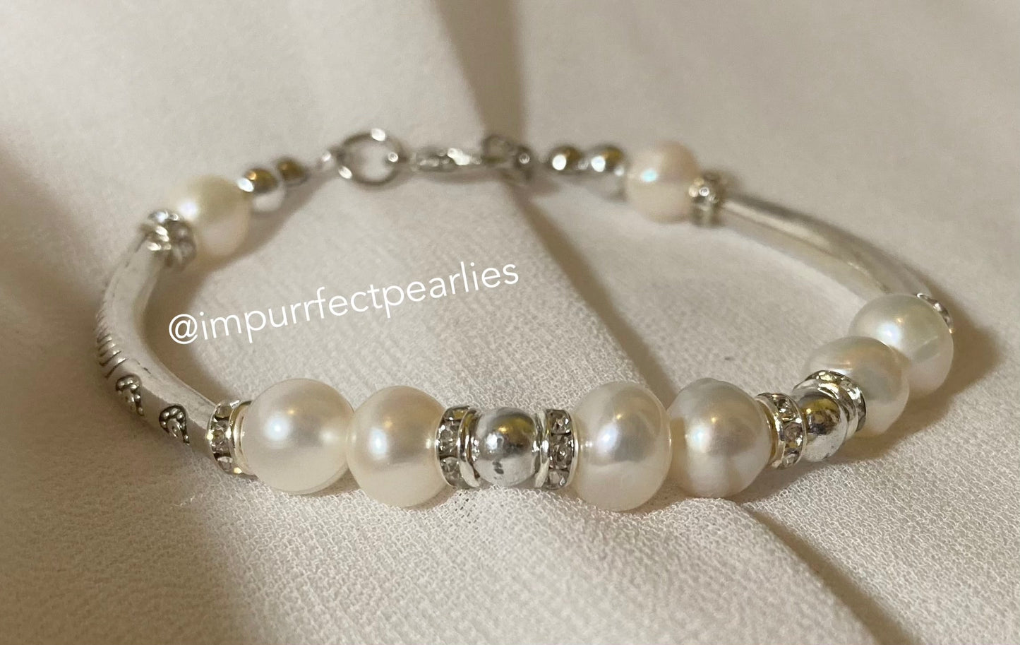 Fresh water white Pearls Design 1