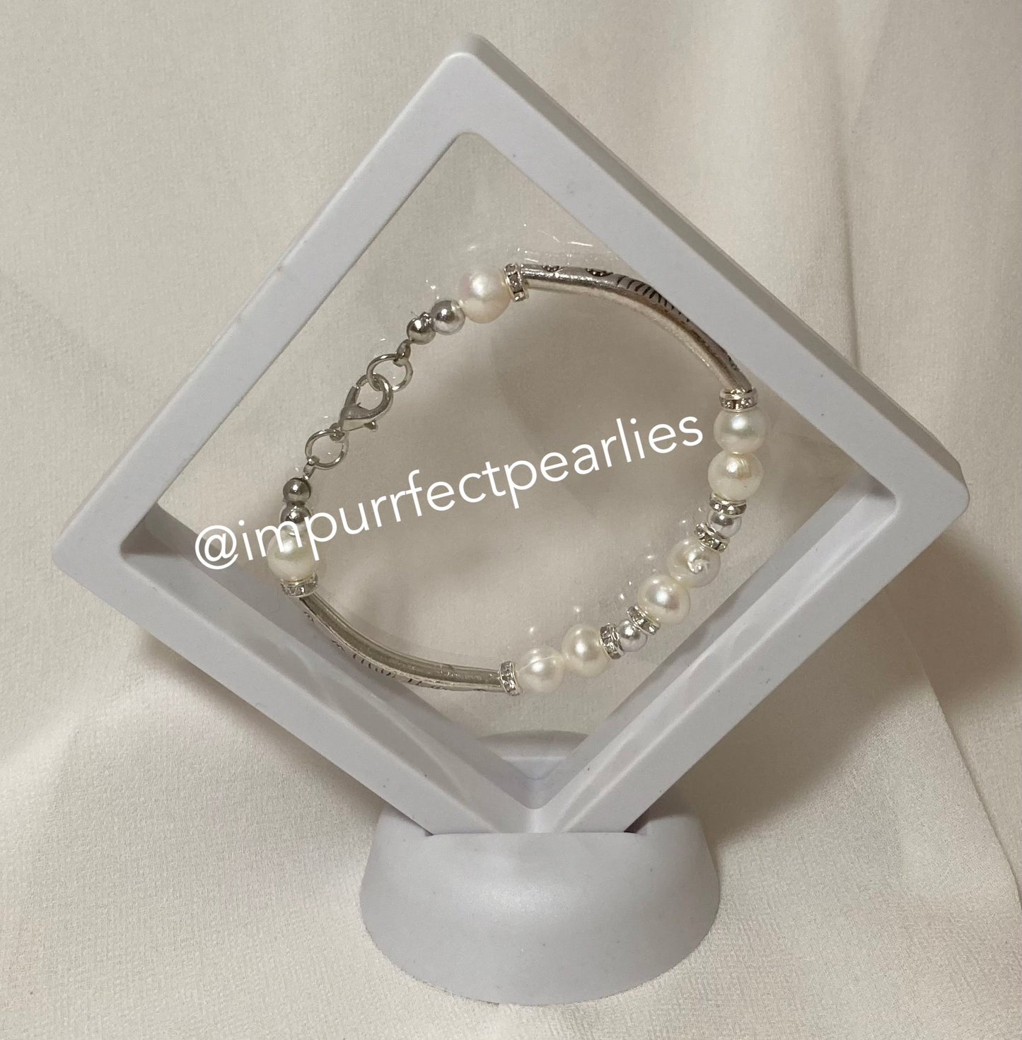 Fresh water white Pearls Design 1